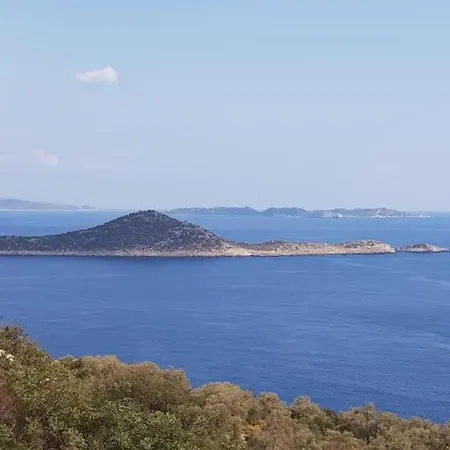 Lovely 2 Bedroom With Stunning Sea Views